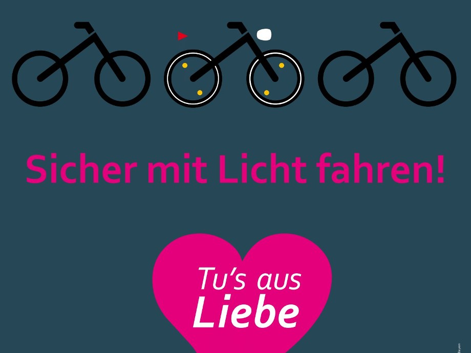 Hier sehen Sie ein Plakat vom agfk BW und der Radkultur BW mit drei Fahrrädern und dem Schriftzug: Lass dich mal wieder sehen!