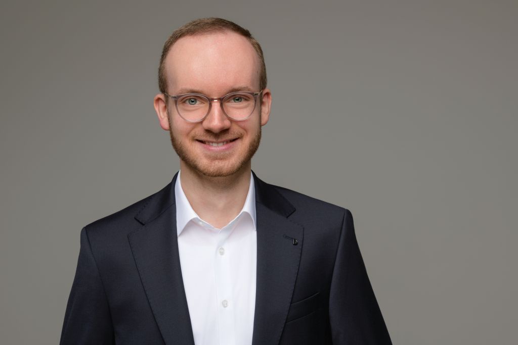 Portrait neuer Hauptamtsleiter Jannis Matthiesen.